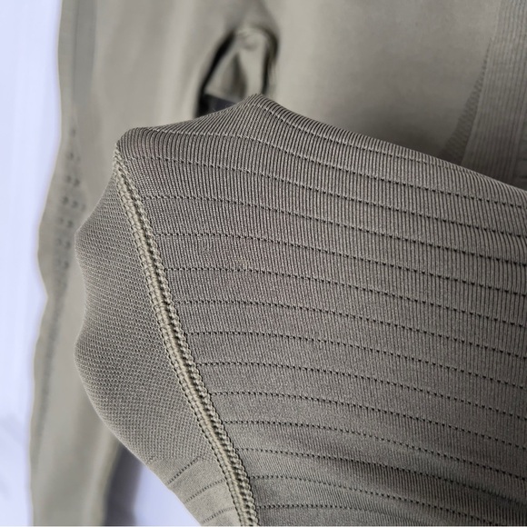 Gymshark Olive Leggings - Picture 9 of 12